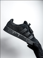 GRABADO EN ZAPATO